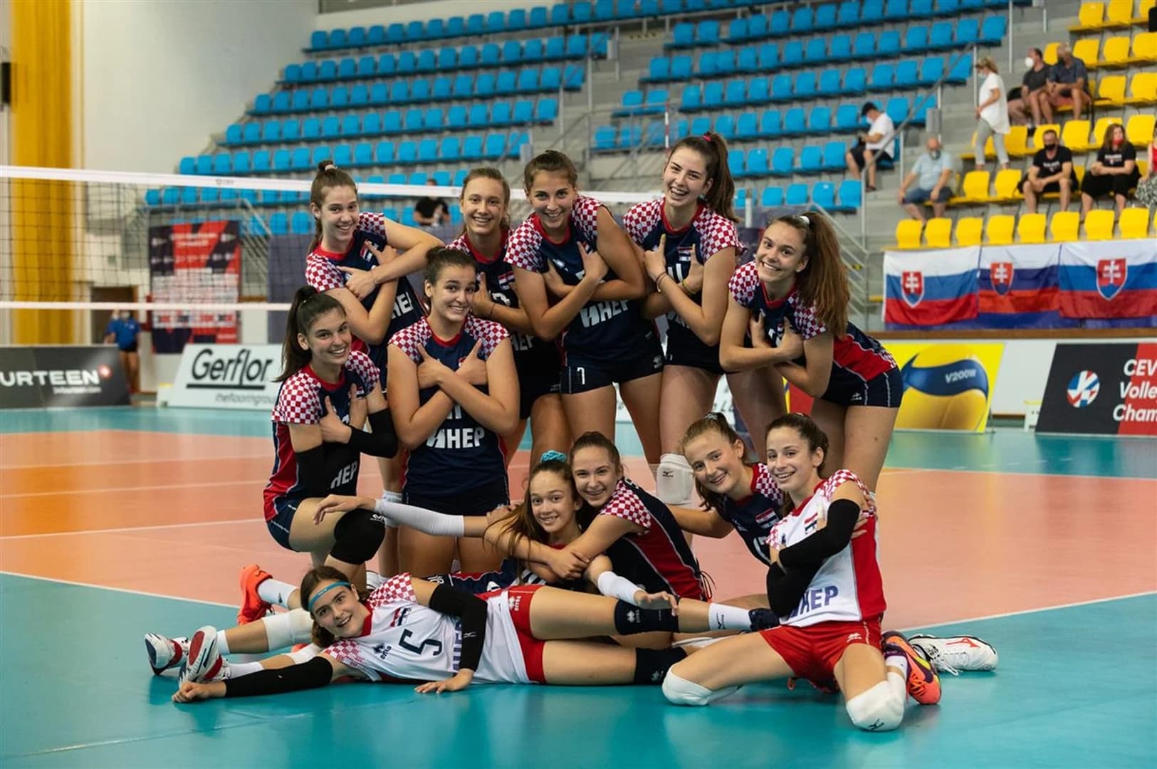 Croatia celebrates a victory in the third round of pool action, while Slovakia wins streak stopped at U16 EuroVolleyW