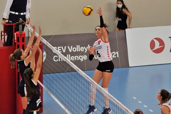 OK Kaštela (CRO) ends up short in the first of two matches in the CEV Challenge Cup