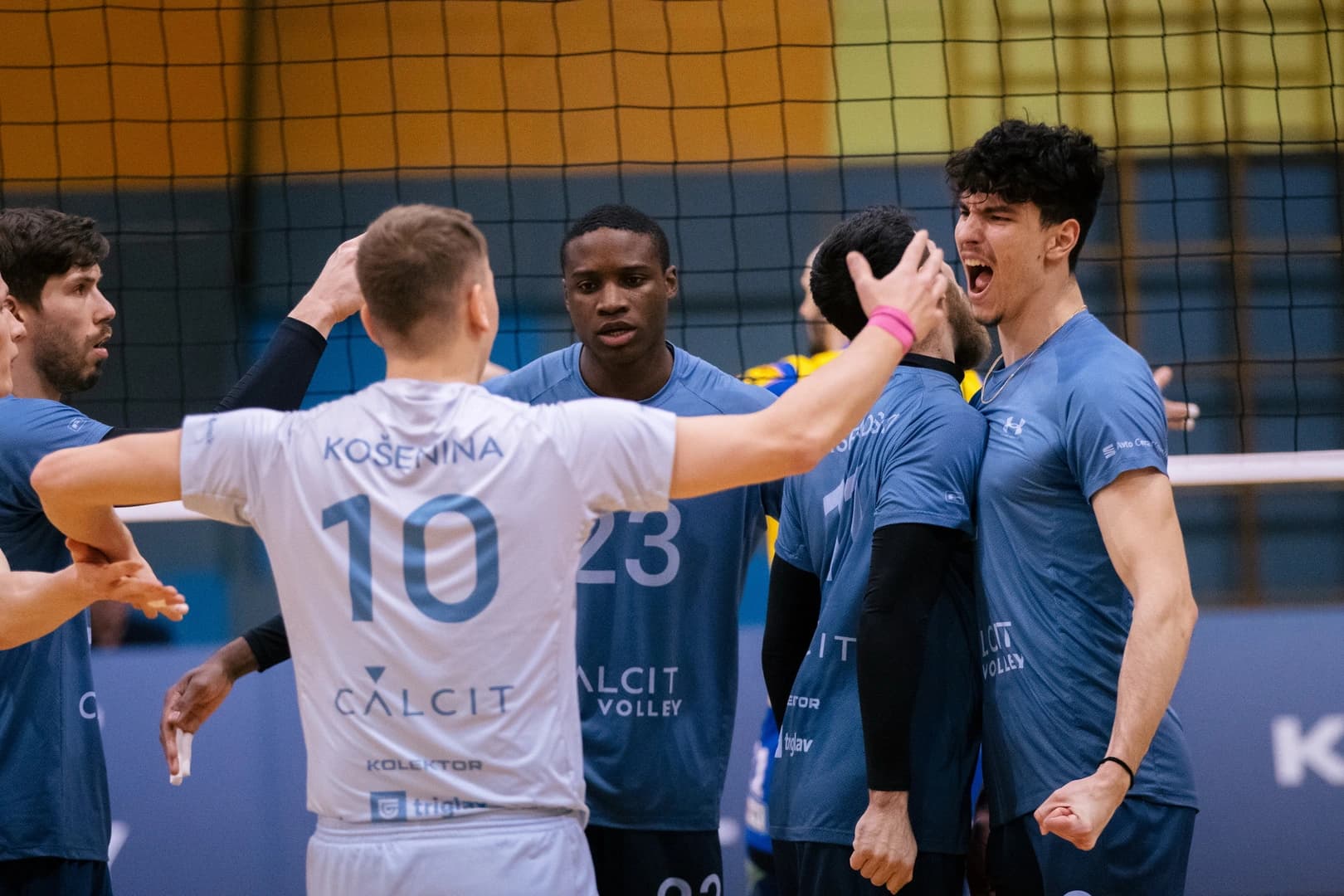 MEVZA: Calcit Volley defeated SK Zadruga Aich/Dob