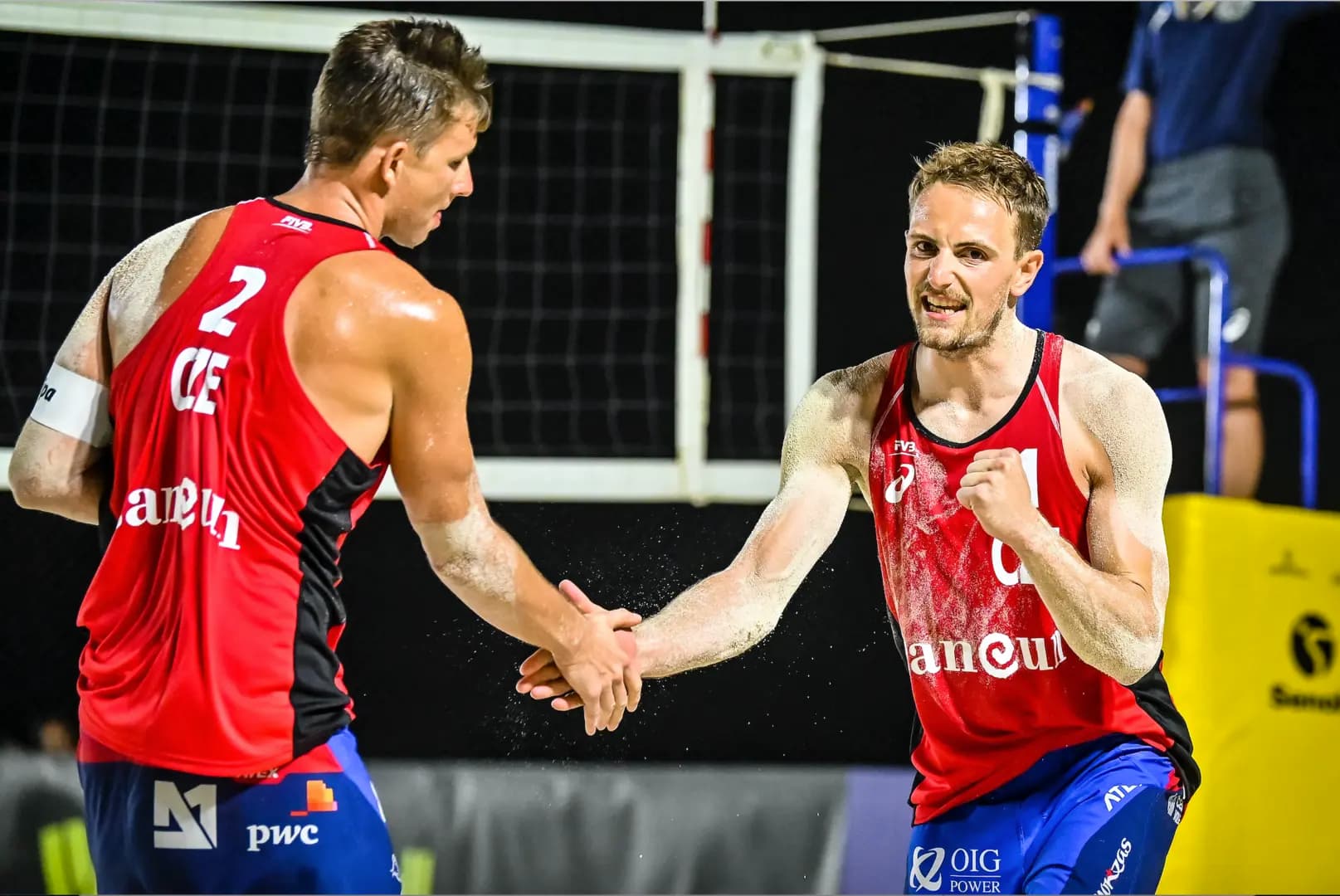 Perusic And Schweiner Turn The Tables In Cancun