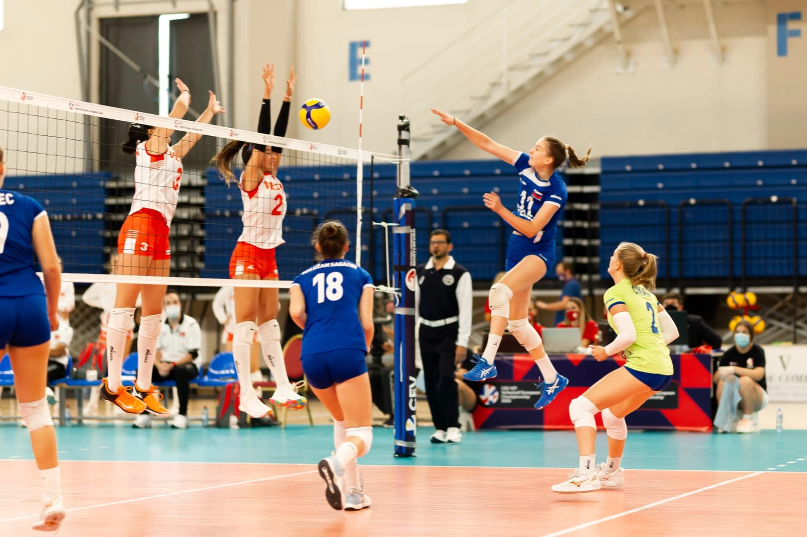 Tough matchups at #EuroVolleyU17W for Slovakia and Slovenia