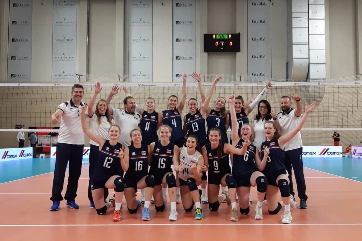 Mixed success for Slovakia and Slovenia in the opening round of #EuroVolleyU17W