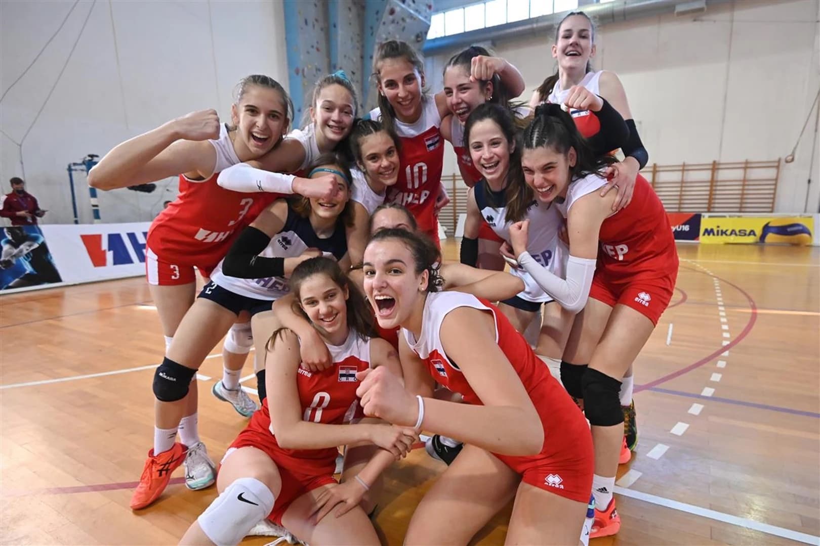 Croatian girls punch ticket to U16 EuroVolley
