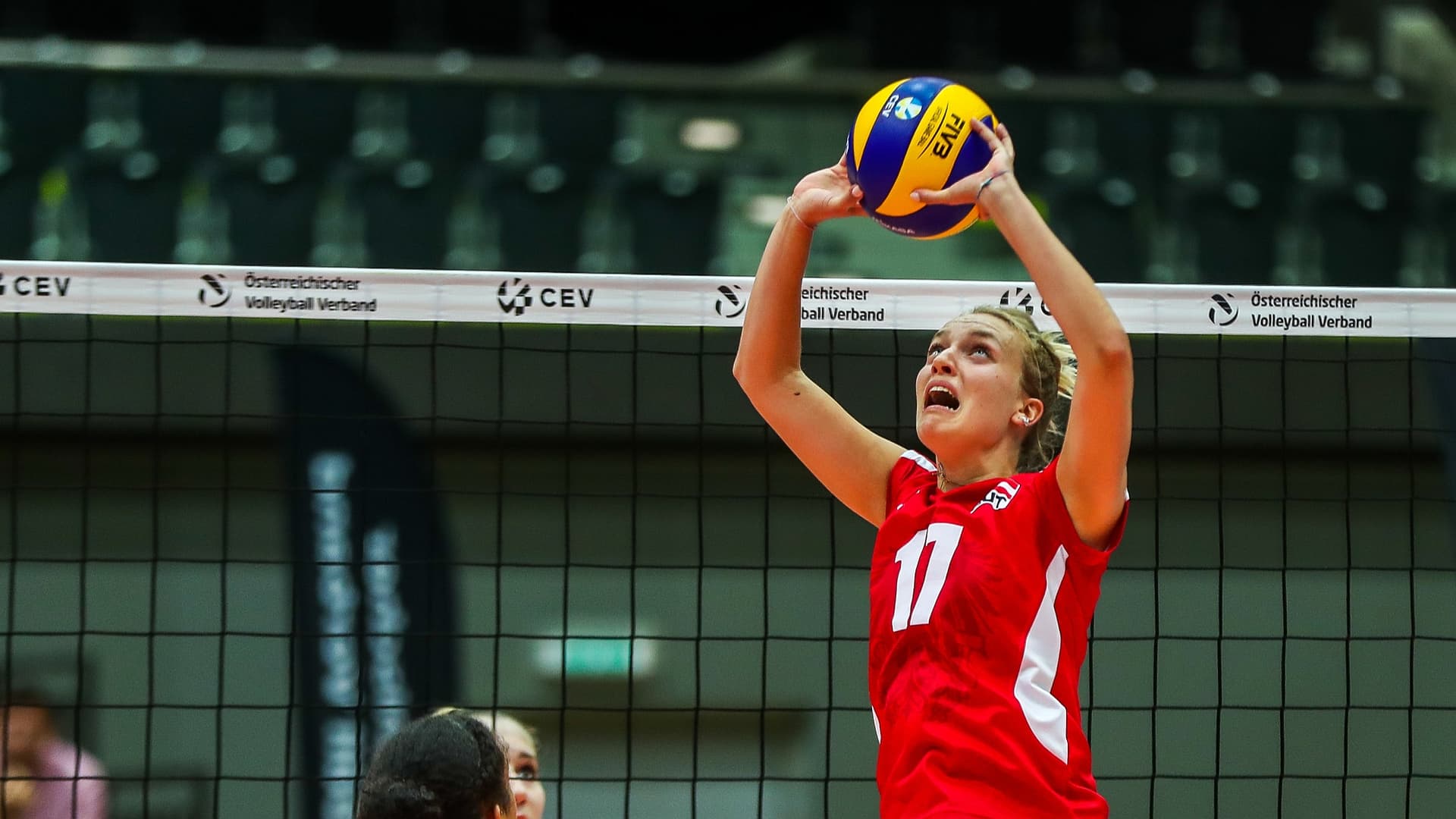 Austrian rising star Dana Schmit moves to France to join top club Volero LE CANNET