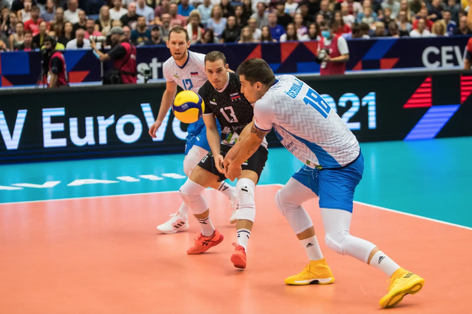 EuroVolleyM: Poland wants a revenge against Slovenia in the semis