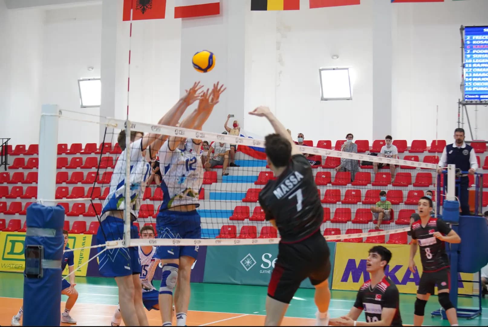 Slovenia remain unbeaten at #EuroVolleyU17M