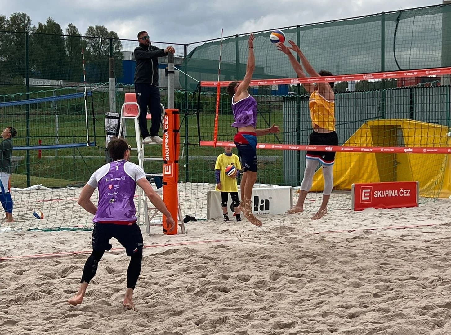 Strong Opening Day in Benešov at MEVZA Beach Volleyball Senior Championship