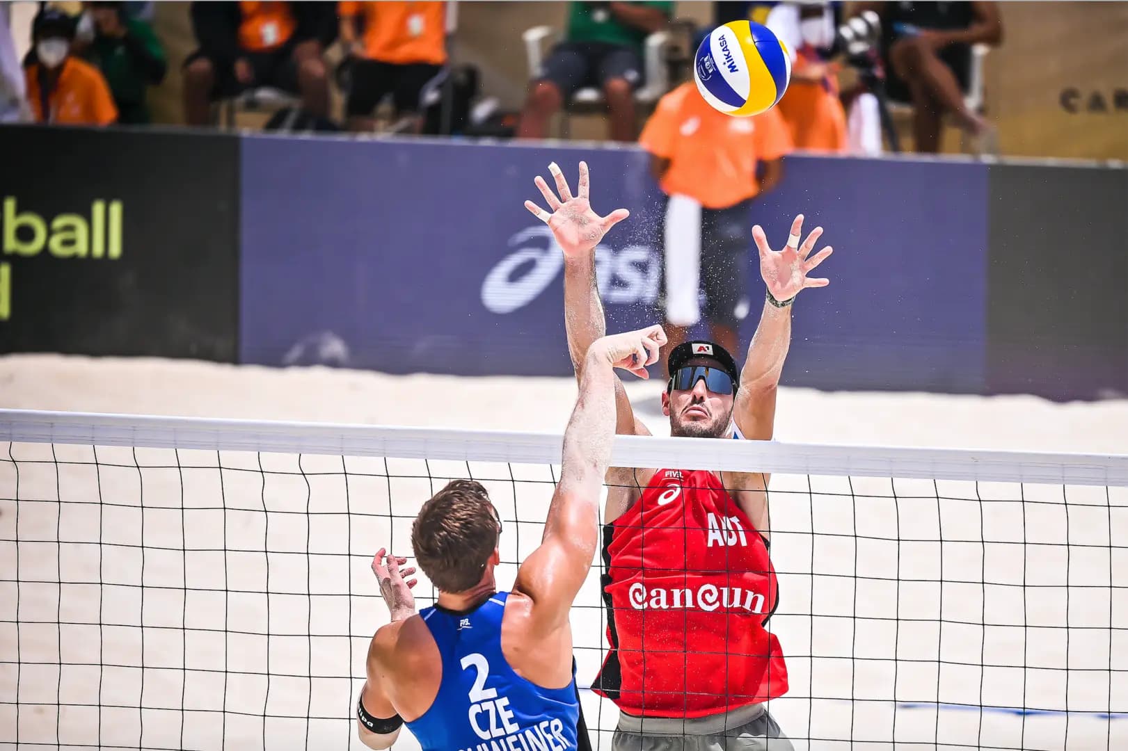 The second Cancun main draw also starts with a Czech-Austrian Duell – Watch Live On Youtube