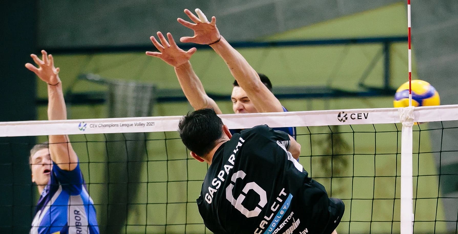 Calcit Volley KAMNIK defeat Merkur MARIBOR in tie-breaker