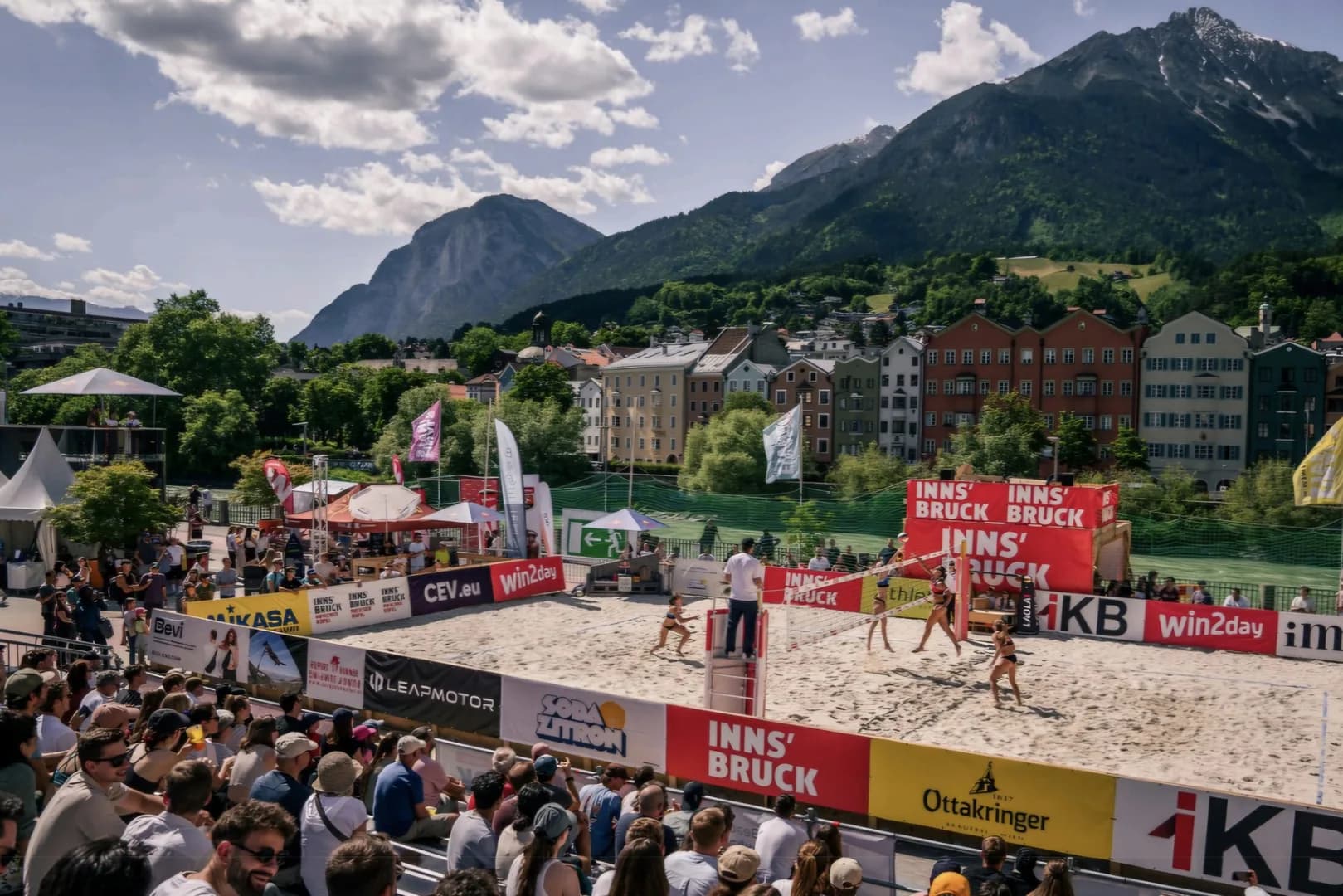 Beachvolleyball Highlight in the Alpine metropolis: Day 1 of the InnsbruckBeachEvent 2025