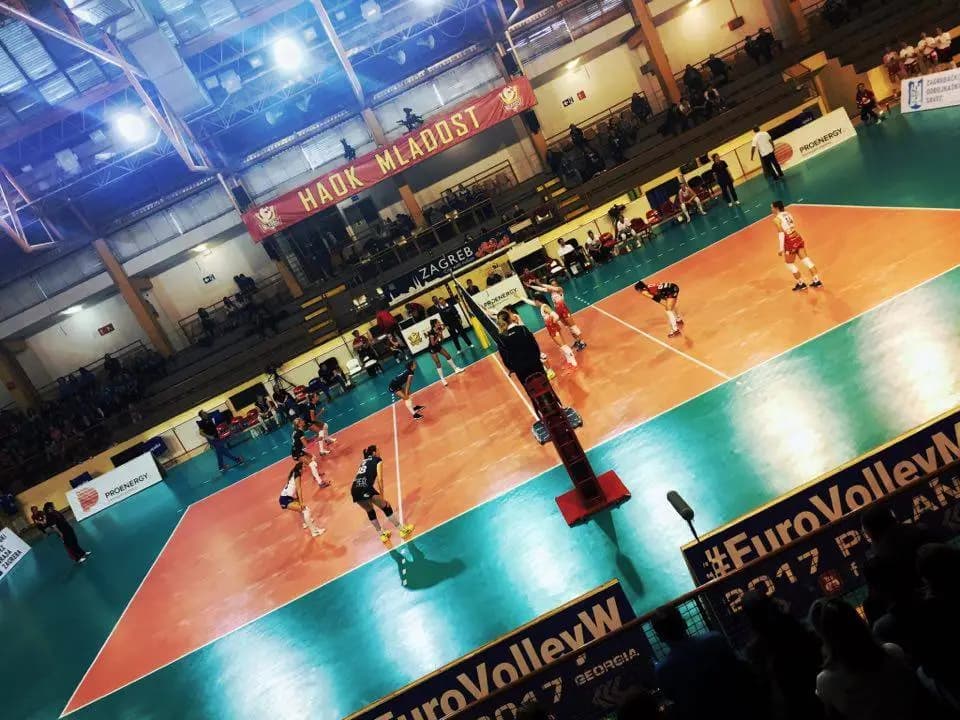 First semifinal goes to Linamar BÉKÉSCSABAI