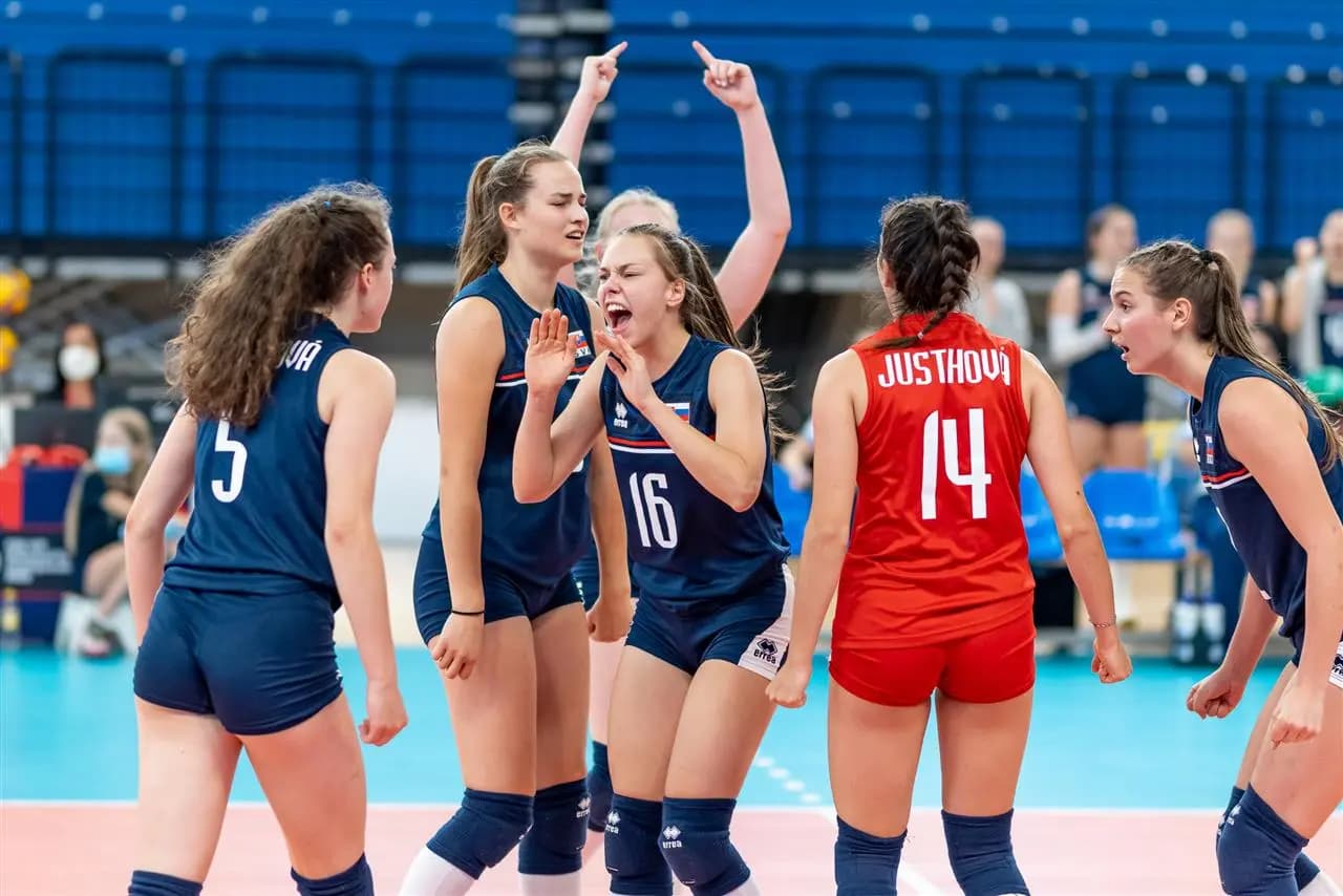 Slovakia and Slovenia to play for the 7th place at #EuroVolleyU17W